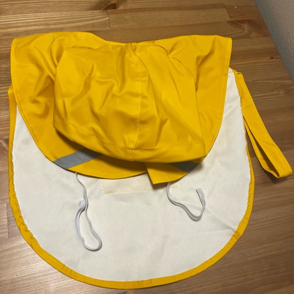 Dog raincoat - Picture 4 of 5